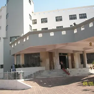 Palace Plaza Hotel